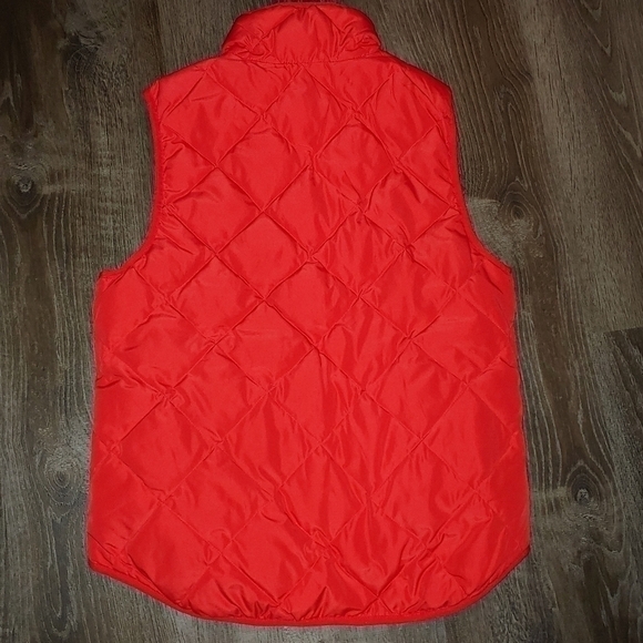 Red Woolrich duck down quilted vest - Picture 4 of 9